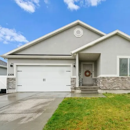 Buy this 7 bed house on 1305 East Rachel Way in Eagle Mountain, UT 84005