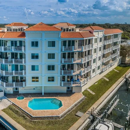 Buy this 3 bed condo on 1850 North Fort Harrison Avenue in Clearwater, FL 33755