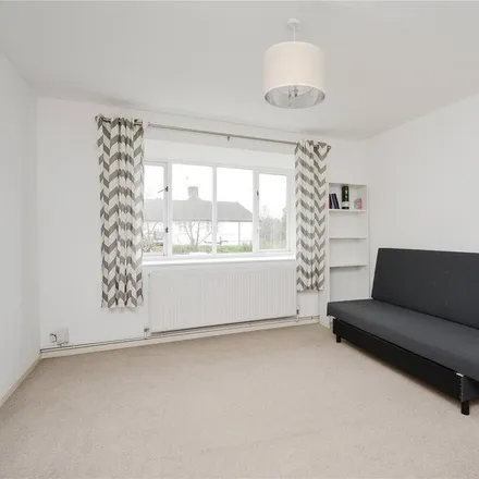 Image 2 - Galsworthy Road / Norbiton Station, Coombe Lane West, London, KT2 7HB, United Kingdom - Apartment for rent