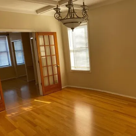 Image 2 - 119 Romaine Avenue, Bergen Square, Jersey City, NJ 07306, USA - House for rent