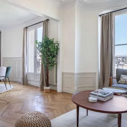 Image 5 - 66 Rue Lamarck, 75018 Paris, France - Apartment for rent