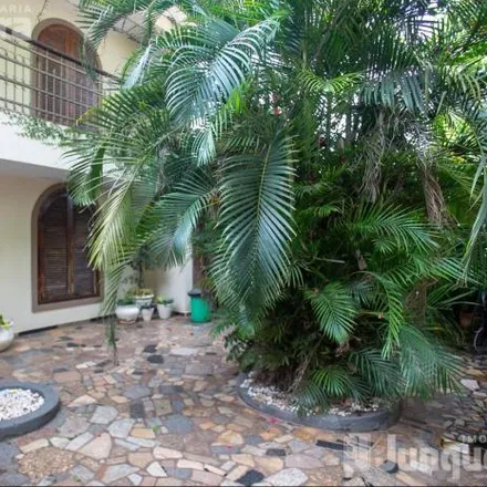 Buy this 6 bed house on Rua Assis Chateaubriand in Parque da Rua do Porto, Piracicaba - SP