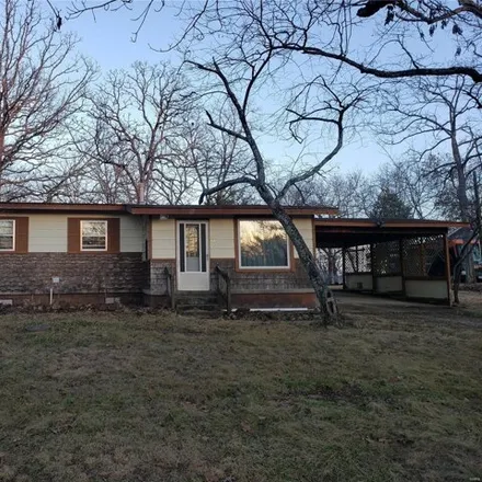 Buy this 2 bed house on 1128 Pawnee Road in Crawford County, MO 65453