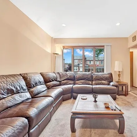 Image 4 - 1866 Brown Street, New York, NY 11229, USA - Townhouse for sale