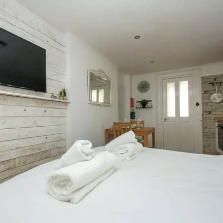 Rent this studio apartment on Brighton and Hove in BN3 1DG, United Kingdom