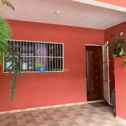 Buy this 2 bed house on Rua Luiz Crispim de Godoi in Serpa, Caieiras - SP