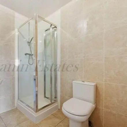 Image 5 - 38 Ferry Street, London, E14 3DT, United Kingdom - Townhouse for rent