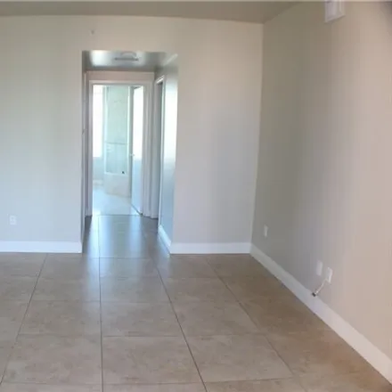 Image 7 - Turnberry Towers Tower II, Karen Avenue, Winchester, NV 89169, USA - Condo for rent