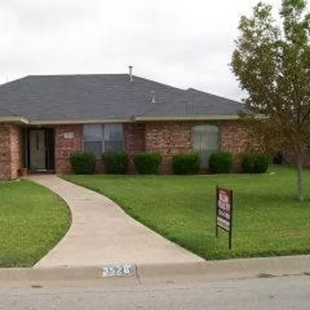 Rent this 3 bed house on 3526 Shadyhill Drive in San Angelo, TX 76904