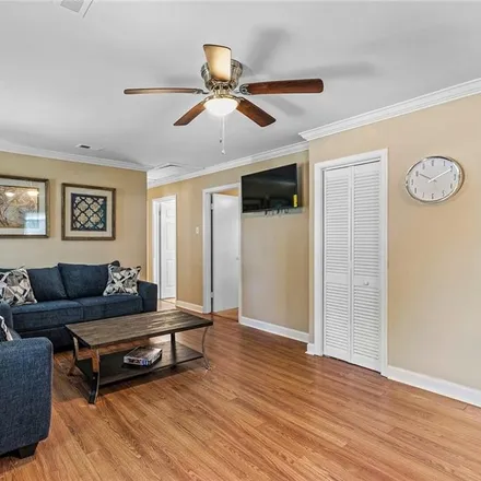 Image 2 - 2012 Bancroft Drive, Fordham, Hampton, VA 23663, USA - House for sale