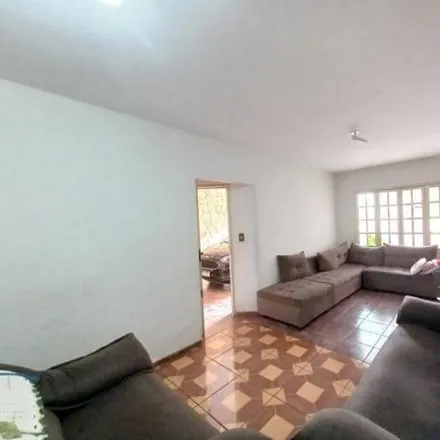 Buy this 3 bed house on Rua Isa Lostracco in Jardim Planalto, Goiânia - GO