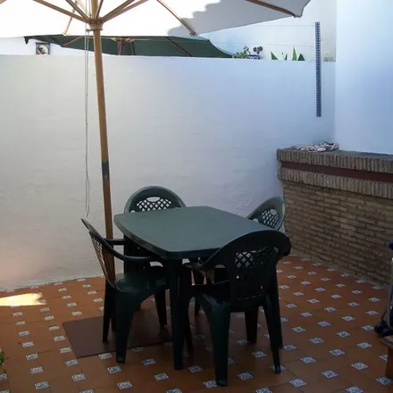 Rent this 3 bed apartment on Gran Vía Román Pérez in 21410 Isla Cristina, Spain
