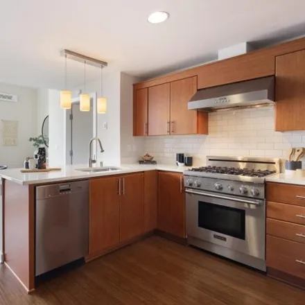 Image 3 - The Ellington, 222 Broadway, Oakland, CA 94607, USA - Condo for sale