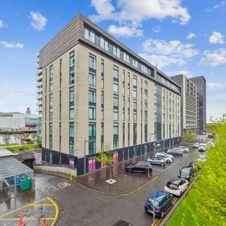 Rent this studio apartment on 357 Glasgow Harbour Terraces in Thornwood, Glasgow