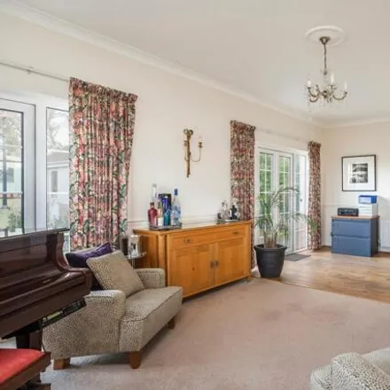 Image 7 - Dean Swift Crescent, Poole, BH14 8LE, United Kingdom - House for sale