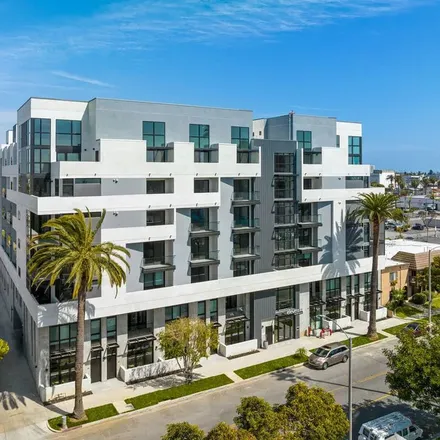 Rent this 1 bed apartment on 1134 Locust Avenue in Long Beach, CA 90813