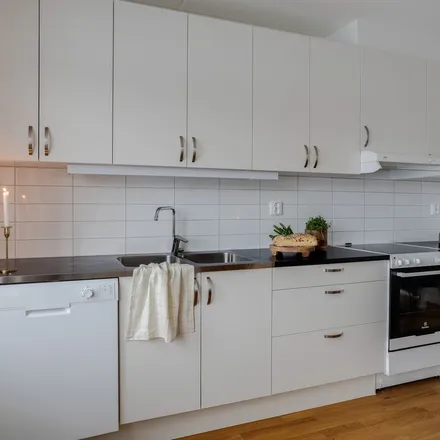 Rent this 3 bed apartment on Hemvägen 2 in 393 61 Kalmar, Sweden