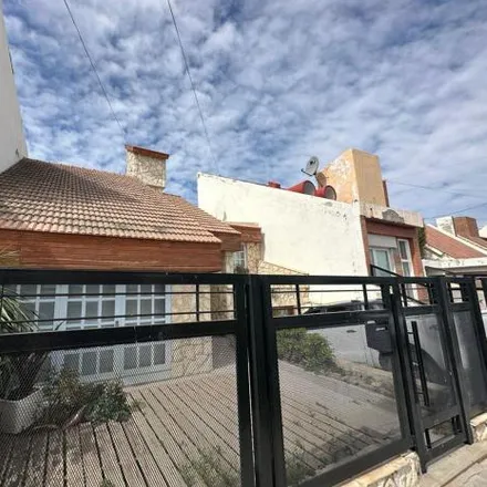 Image 1 - Iglesia Guadalupe, El Patagónico, Pueyrredón, 9000 Comodoro Rivadavia, Argentina - House for sale