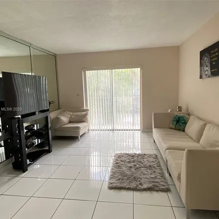 Image 3 - 4275 Northwest 18th Street, Miami, FL 33126, USA - Apartment for rent