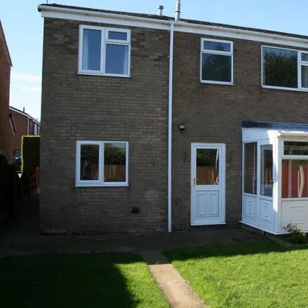 Image 2 - Scholey Avenue, Woodsetts, S81 8SF, United Kingdom - Duplex for rent