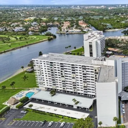 Buy this 2 bed condo on Optimus Barbell Club in Golfview Road, North Palm Beach