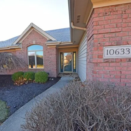 Image 2 - 10633 Summerhill Place, Fort Wayne, IN 46814, USA - Condo for sale