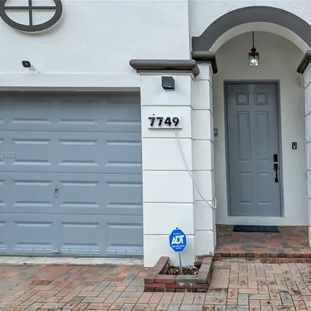 Image 3 - 7749 Northwest 116th Path, Medley, Doral, FL 33178, USA - Townhouse for sale