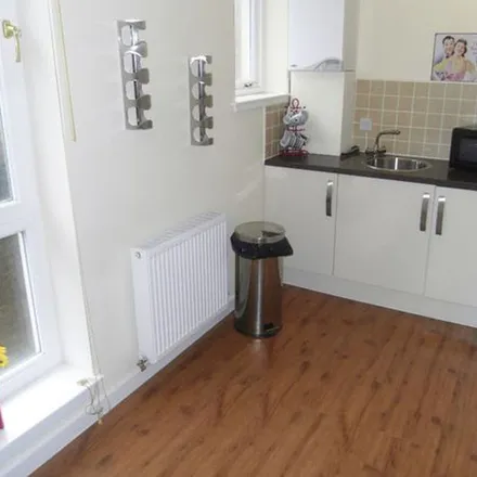 Rent this 2 bed apartment on Cook Street in Glasgow, G5 8DW