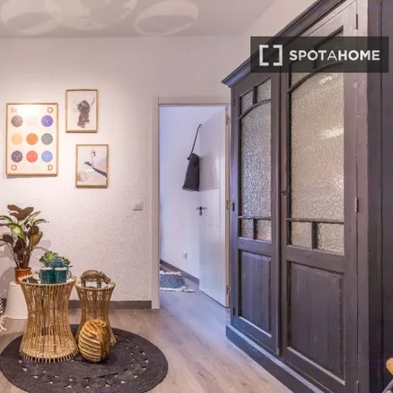 Rent this 2 bed apartment on Madrid in Iglesia de San Millán y San Cayetano, Calle de Embajadores