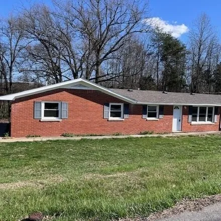 Buy this 5 bed house on 1400 Elm Road in Radcliff, KY 40160