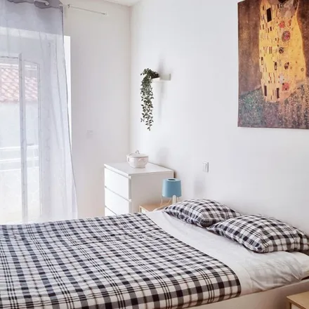 Rent this 2 bed apartment on Escadinhas das Olarias in 1100-085 Lisbon, Portugal