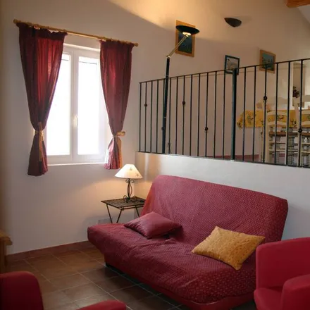Rent this 2 bed townhouse on 84800 Saumane-de-Vaucluse
