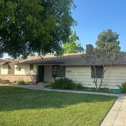 Rent this 3 bed house on 941 West Barbara Avenue in West Covina, CA 91790