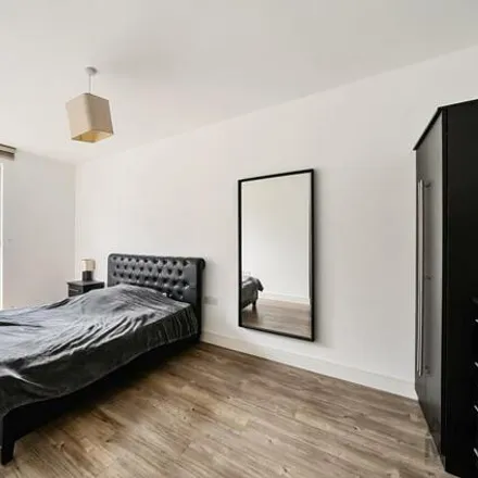 Image 5 - Mandara Place, Yeoman Street, London, SE8 5ER, United Kingdom - Apartment for sale