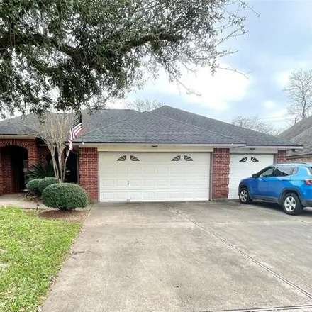 Buy this 4 bed house on 256 Chestnut Street in Lake Jackson, TX 77566