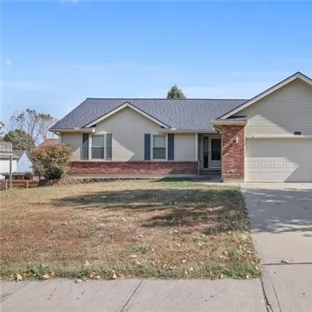Buy this 3 bed house on 1801 Sunset Drive in Kearney, MO 64060