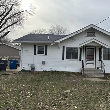 Buy this 2 bed house on 4620 Franklin Avenue in Des Moines, IA 50310