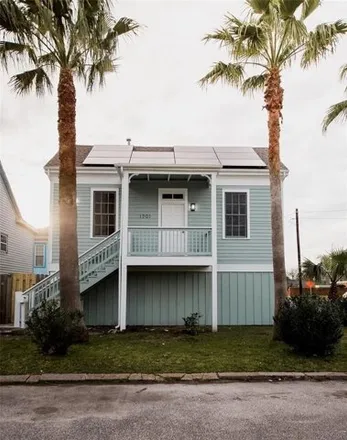 Buy this 3 bed house on 23rd Street Station in 1706 Avenue O, Galveston