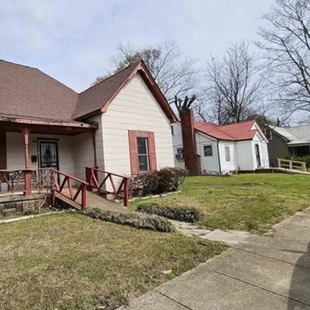 Buy this 3 bed house on 1639 Vine Street in Humboldt, TN 38343