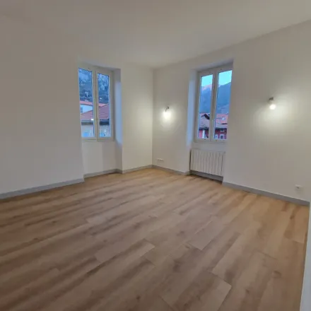 Rent this 2 bed apartment on 5 Rue Dalloni in 06450 Roquebillière, France