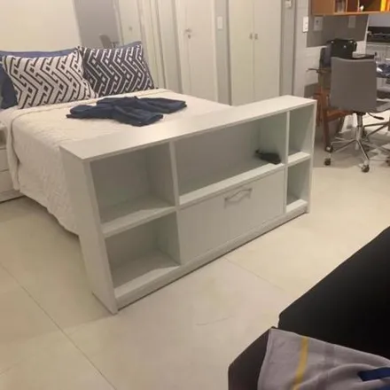 Buy this 1 bed apartment on Pão de Açúcar in Avenida Presidente Wilson 94, Pompéia