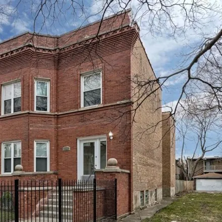 Rent this 3 bed house on 6210 South Saint Lawrence Avenue in Chicago, IL 60637