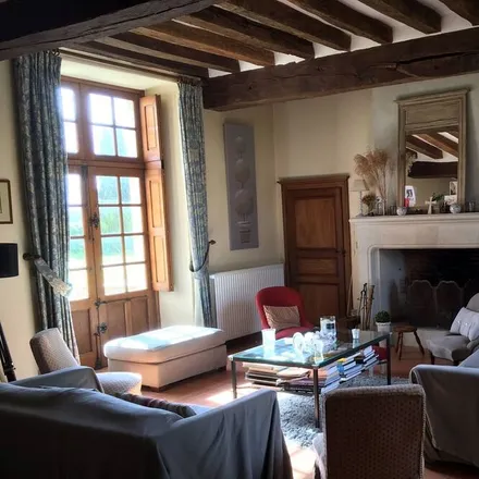 Rent this 5 bed house on Route de Chaumont d'Anjou in 49140 Jarzé Villages, France