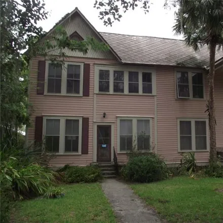 Rent this 1 bed apartment on 514 Northeast 5th Street in Gainesville, FL 32601
