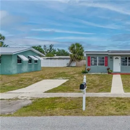 Buy this 2 bed house on 4666 Chicopa Street in North Port, FL 34287