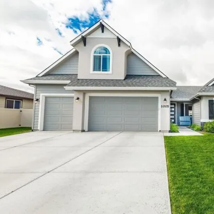 Buy this 5 bed house on 1005 East Whig Drive in Kuna, ID 83634