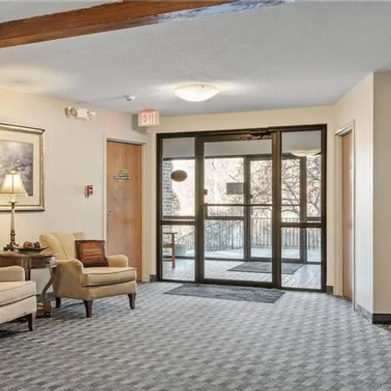 Image 2 - 300 Shelard Parkway, Saint Louis Park, MN 55426, USA - Condo for sale