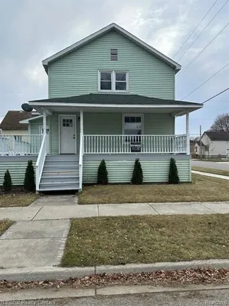 Buy this 4 bed house on 694 Merchant Street in Alpena, MI 49707