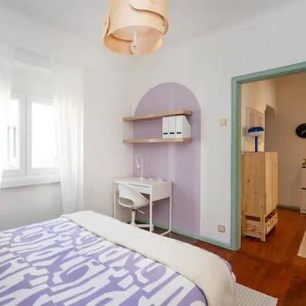 Rent this 5 bed room on Rua Conde de Monsaraz in 1199-011 Lisbon, Portugal