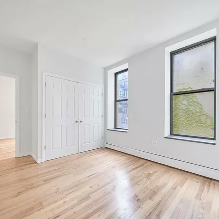 Image 1 - 192 Meserole Street, New York, NY 11206, USA - Apartment for rent